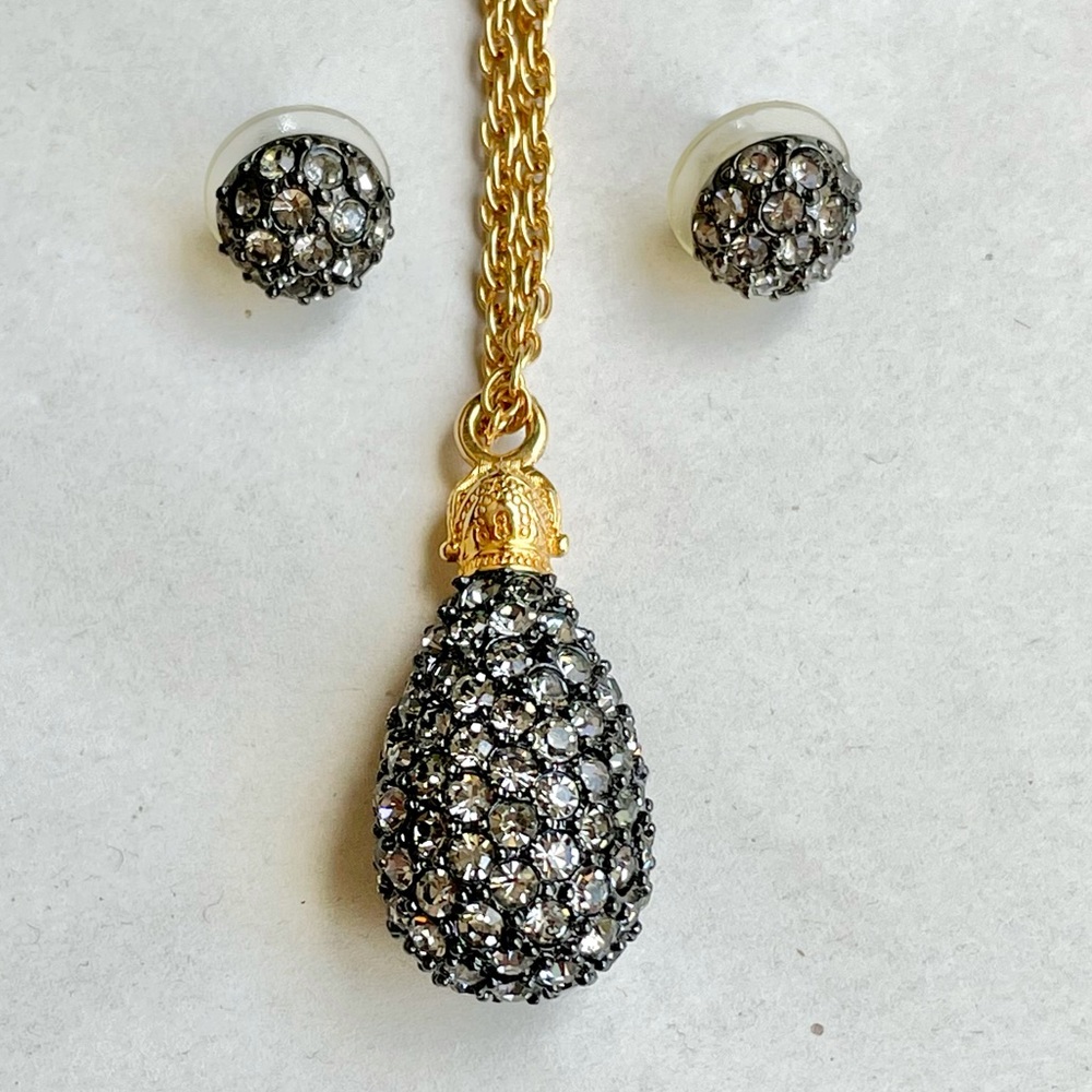 Joan Rivers Pendant w/ Matching Button Earrings